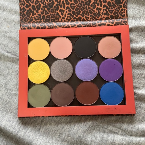 Colourpop Custom Palette - Picture 1 of 2